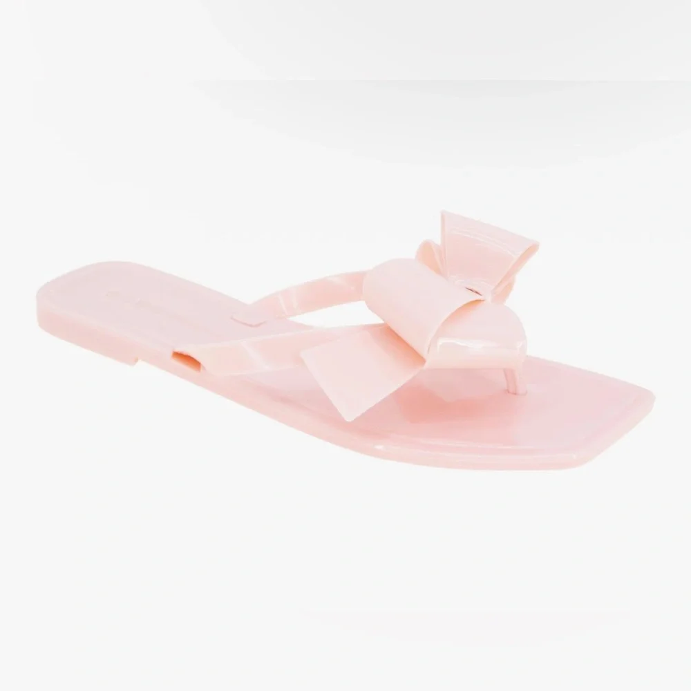 NWOT BCBGeneration Blush and Cream Bow‎ Sandals SIZE 8